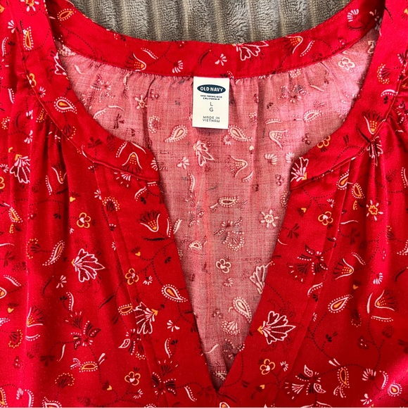 Old Navy Red Floral Blouse - Picture 2 of 2